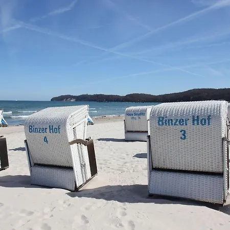 Villa-laetitia-fewo-16-strandnah-balkon Binz